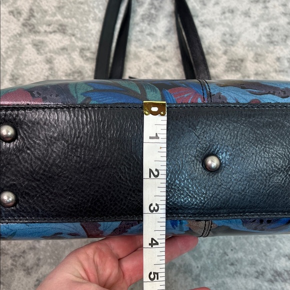 PATRICIA NASH POPPY TOTE BLACK LEATHER LEAF PATTERN TASSEL 3 COMPARTMENTS - Picture 12 of 17